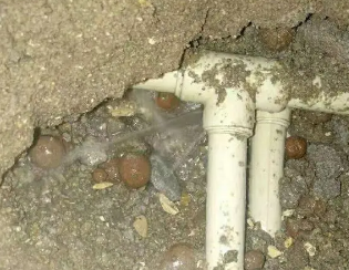 长子卫生间测漏
